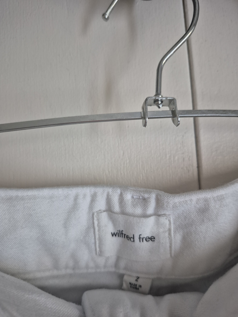 Wilfred White Utility-Style Cropped Trousers - Picture 2 of 4